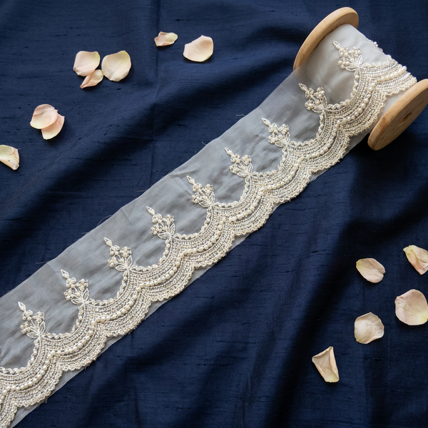 Pearl Silver Scallop Design